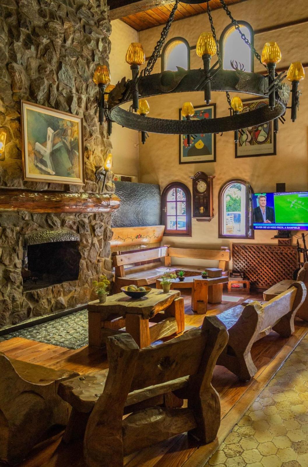 Hosteria La Posta Del Cazador San Martin de los Andes Exterior photo