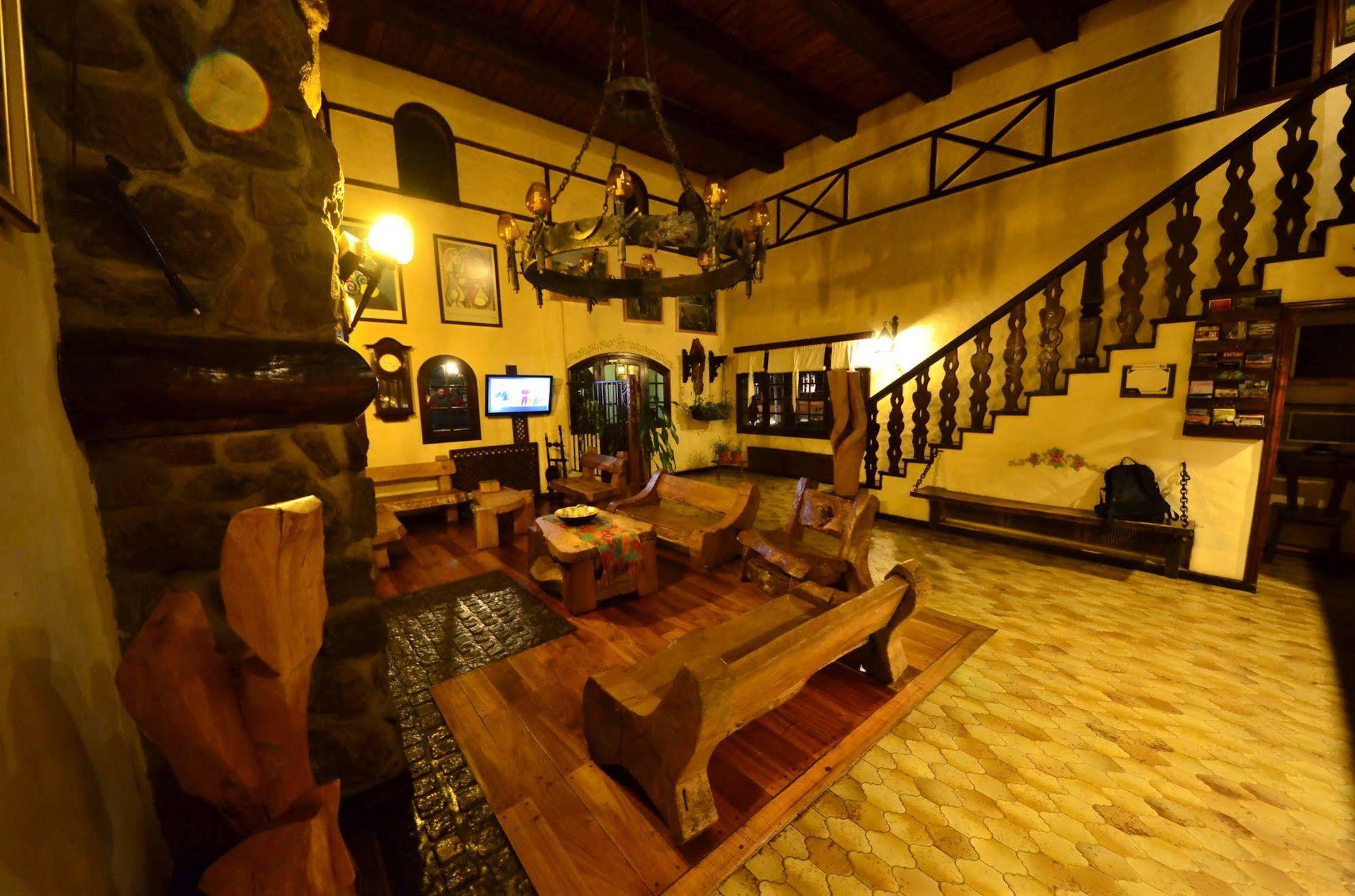 Hosteria La Posta Del Cazador San Martin de los Andes Exterior photo