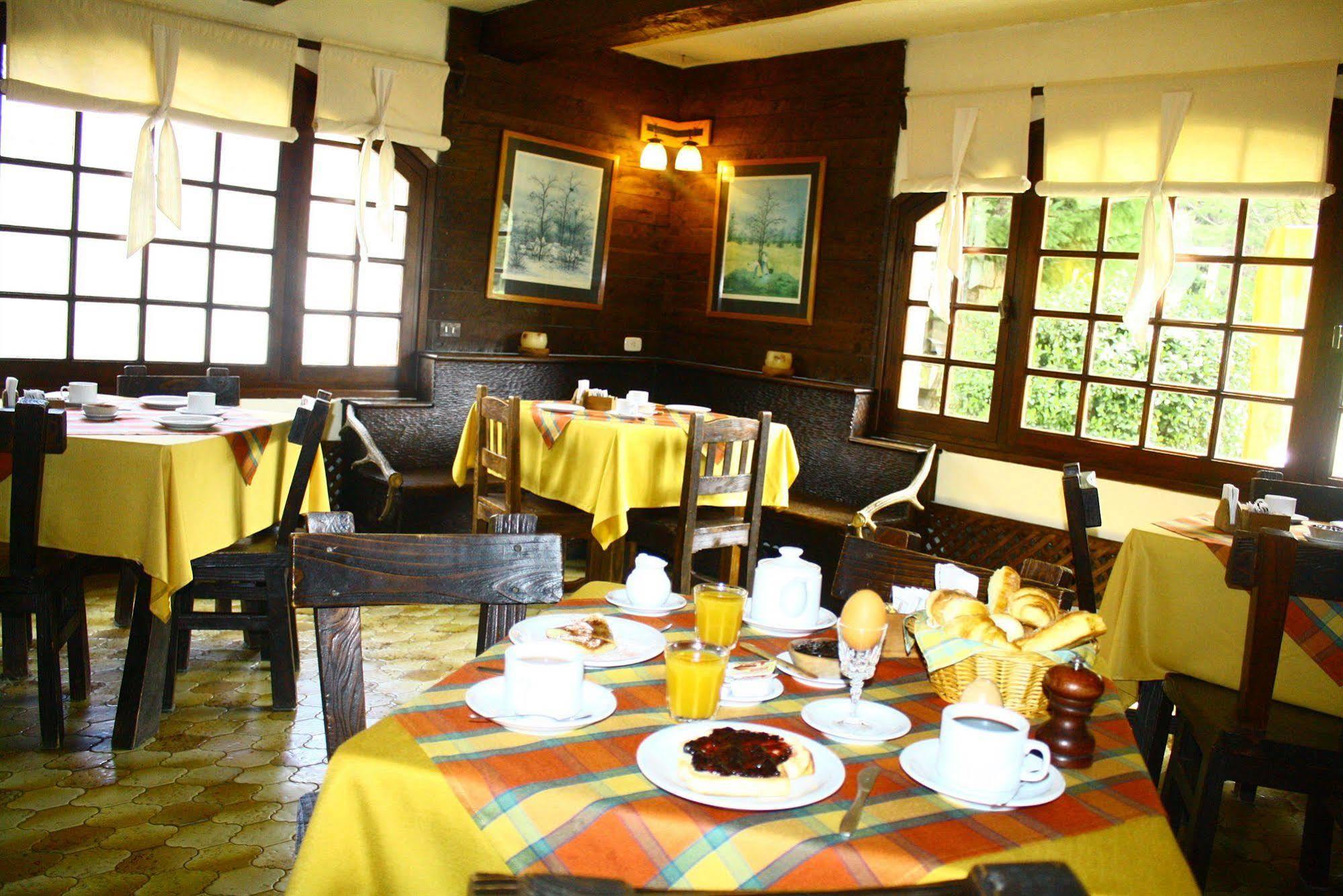Hosteria La Posta Del Cazador San Martin de los Andes Exterior photo